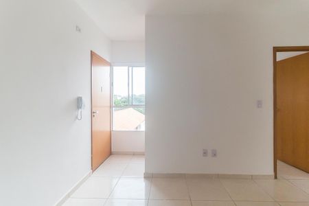 Sala de apartamento para alugar com 2 quartos, 44m² em Vila Brasileira, Mogi das Cruzes