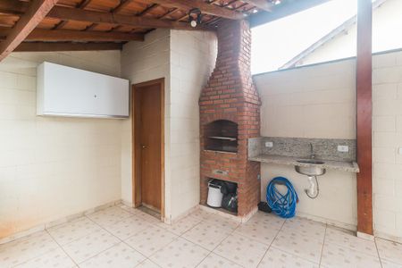 Apartamento para alugar com 44m², 2 quartos e 1 vagaÁrea comum - Churrasqueira