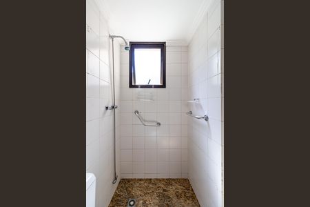 Apartamento à venda com 155m², 4 quartos e 2 vagas Apartamento à venda com 155m², 4 quartos e 2 vagasBanheiro social