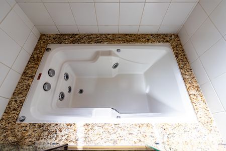 Apartamento à venda com 155m², 4 quartos e 2 vagas Apartamento à venda com 155m², 4 quartos e 2 vagasBanheiro da Suíte 1
