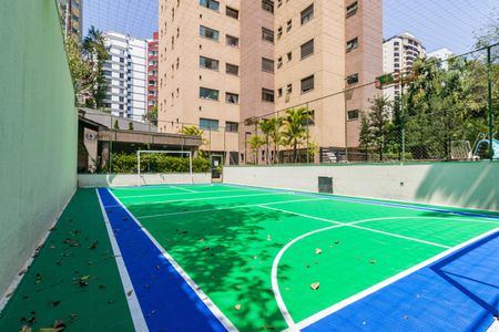 Apartamento à venda com 155m², 4 quartos e 2 vagas Apartamento à venda com 155m², 4 quartos e 2 vagasQuadra Esportiva