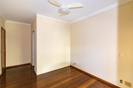 Apartamento à venda com 155m², 4 quartos e 2 vagas Apartamento à venda com 155m², 4 quartos e 2 vagasSuíte 1