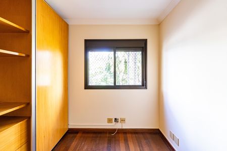 Apartamento à venda com 155m², 4 quartos e 2 vagas Apartamento à venda com 155m², 4 quartos e 2 vagasQuarto 1