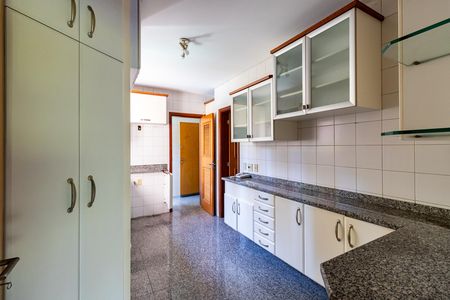 Apartamento à venda com 155m², 4 quartos e 2 vagas Apartamento à venda com 155m², 4 quartos e 2 vagasCozinha