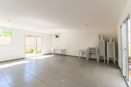 Apartamento à venda com 41m², 2 quartos e sem vagaÁrea comum - Salão de festas