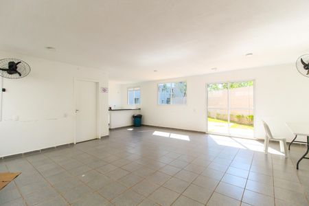 Apartamento à venda com 41m², 2 quartos e sem vagaÁrea comum - Salão de festas