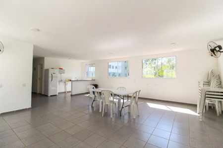 Apartamento à venda com 41m², 2 quartos e sem vagaÁrea comum - Salão de festas 2