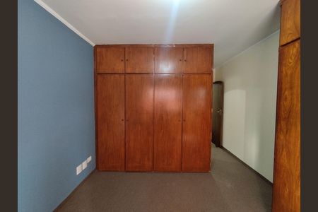 Casa à venda com 145m², 3 quartos e 1 vaga Casa à venda com 145m², 3 quartos e 1 vagaSuíte