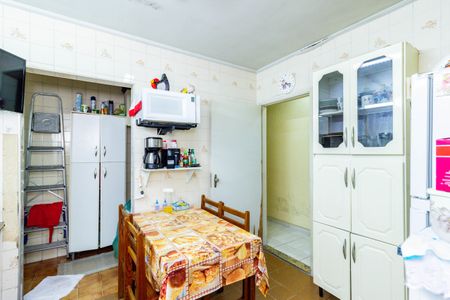 Casa para alugar com 107m², 3 quartos e 2 vagasCozinha