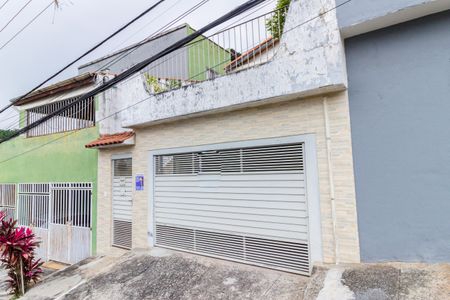 Casa para alugar com 107m², 3 quartos e 2 vagasFachada