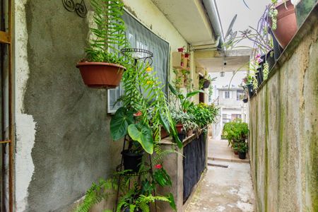 Casa para alugar com 107m², 3 quartos e 2 vagasCorredor Externo