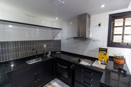 Casa à venda com 590m², 3 quartos e 2 vagas