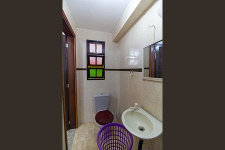 Casa à venda com 590m², 3 quartos e 2 vagas