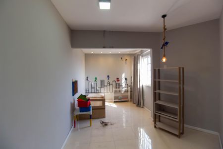 Casa à venda com 590m², 3 quartos e 2 vagas