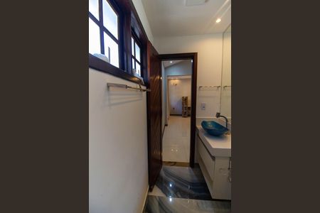 Casa à venda com 590m², 3 quartos e 2 vagas