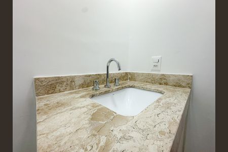 Apartamento para alugar com 68m², 2 quartos e 1 vaga Apartamento para alugar com 68m², 2 quartos e 1 vagaBanheiro