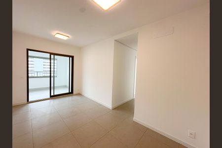 Apartamento para alugar com 68m², 2 quartos e 1 vaga Apartamento para alugar com 68m², 2 quartos e 1 vagaSala