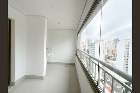 Apartamento para alugar com 68m², 2 quartos e 1 vaga Apartamento para alugar com 68m², 2 quartos e 1 vagaVaranda