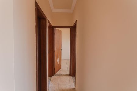 Corredor de apartamento à venda com 3 quartos, 67m² em Sagrada Família, Belo Horizonte