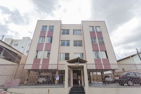 Apartamento à venda com 67m², 3 quartos e 1 vaga Apartamento à venda com 67m², 3 quartos e 1 vagaFachada