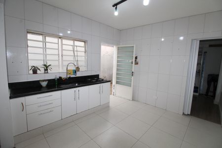 Casa para alugar com 64m², 3 quartos e 2 vagasCozinha
