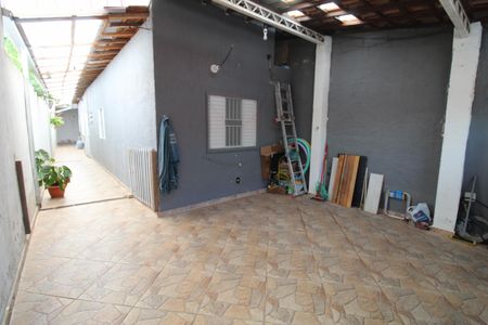 Casa para alugar com 64m², 3 quartos e 2 vagasGaragem