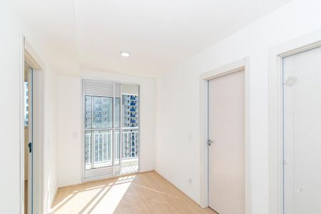 Apartamento para alugar com 38m², 2 quartos e sem vaga Apartamento para alugar com 38m², 2 quartos e sem vagaSala