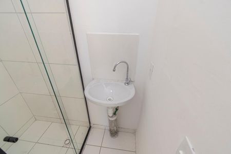 Apartamento para alugar com 38m², 2 quartos e sem vaga Apartamento para alugar com 38m², 2 quartos e sem vagaBanheiro