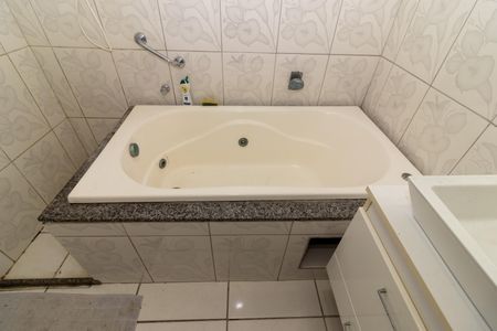 Casa para alugar com 172m², 2 quartos e 1 vagaBanheiro