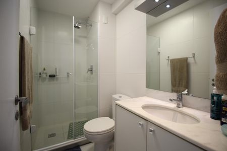 Apartamento à venda com 67m², 2 quartos e 2 vagasBanheiro