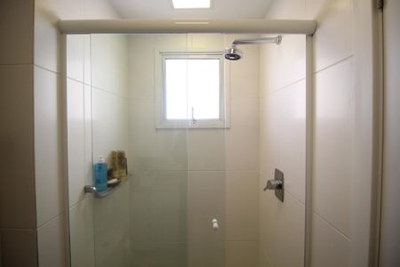 Apartamento à venda com 67m², 2 quartos e 2 vagasBanheiro da Suíte 1