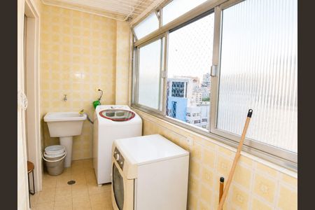 Apartamento à venda com 120m², 2 quartos e 1 vaga Apartamento à venda com 120m², 2 quartos e 1 vagaÁrea de Serviço