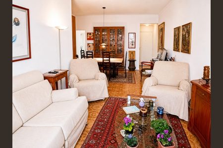 Apartamento à venda com 120m², 2 quartos e 1 vaga Apartamento à venda com 120m², 2 quartos e 1 vagaSala