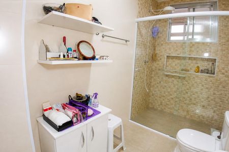 Apartamento à venda com 120m², 2 quartos e 1 vaga Apartamento à venda com 120m², 2 quartos e 1 vagaBanheiro