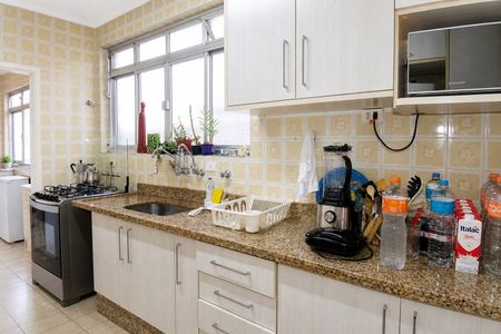 Apartamento à venda com 120m², 2 quartos e 1 vaga Apartamento à venda com 120m², 2 quartos e 1 vagaCozinha