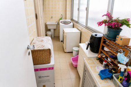 Apartamento à venda com 120m², 2 quartos e 1 vaga Apartamento à venda com 120m², 2 quartos e 1 vagaÁrea de Serviço