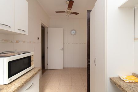 Apartamento para alugar com 97m², 2 quartos e sem vagaCozinha e Área de Serviço