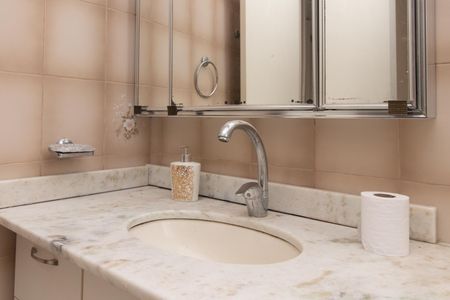Apartamento para alugar com 97m², 2 quartos e sem vagaBanheiro