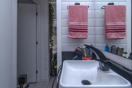 Apartamento à venda com 50m², 2 quartos e sem vaga Apartamento à venda com 50m², 2 quartos e sem vagabanheiro social_4