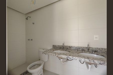Apartamento à venda com 93m², 2 quartos e 2 vagas Apartamento à venda com 93m², 2 quartos e 2 vagasBanheiro da Suíte 1