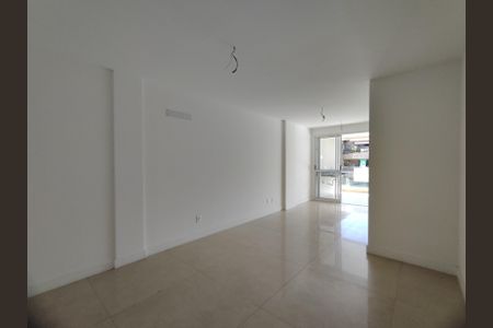 Apartamento à venda com 93m², 2 quartos e 2 vagas Apartamento à venda com 93m², 2 quartos e 2 vagasSala