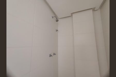 Apartamento à venda com 93m², 2 quartos e 2 vagas Apartamento à venda com 93m², 2 quartos e 2 vagasBanheiro da Suíte 2