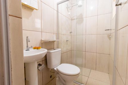 Banheiro de casa para alugar com 1 quarto, 35m² em Sítio Cercado, Curitiba