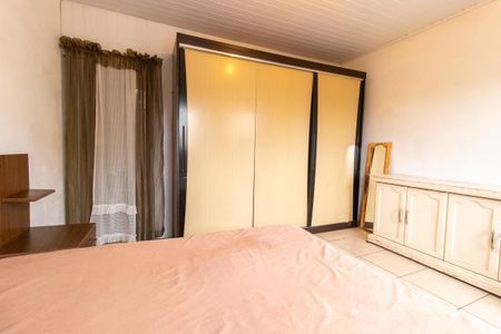 Quarto de casa para alugar com 1 quarto, 35m² em Sítio Cercado, Curitiba