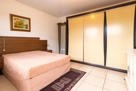 Quarto de casa para alugar com 1 quarto, 35m² em Sítio Cercado, Curitiba