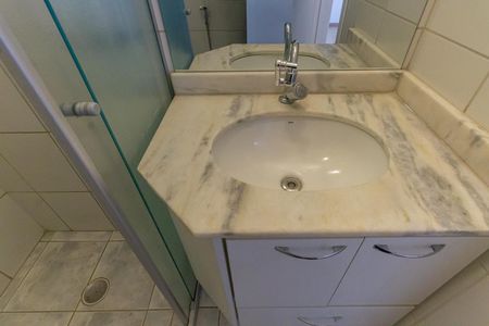 Apartamento à venda com 68m², 3 quartos e 1 vaga Apartamento à venda com 68m², 3 quartos e 1 vagaBanheiro Social