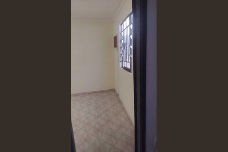 Quarto de casa para alugar com 2 quartos, 40m² em Centro, Nilópolis