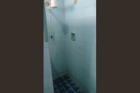 Banheiro de casa para alugar com 2 quartos, 40m² em Centro, Nilópolis