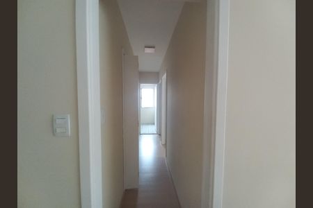 Corredor de apartamento para alugar com 2 quartos, 60m² em Casa Verde, São Paulo