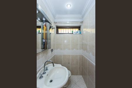 Casa para alugar com 235m², 3 quartos e 4 vagasLavabo
